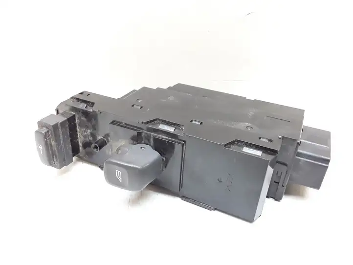 Volvo S60 (2000 - 2004) 8682837 Кнопка стеклоподъемников — фото 1