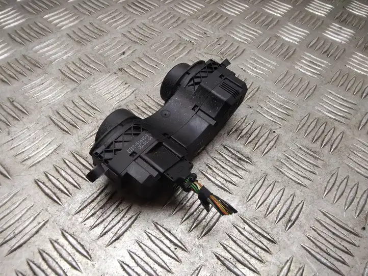 Ford Transit - Tourneo Connect (2002 - 2009) 2T1T51445BA Кнопка обогрева стекла — фото 4