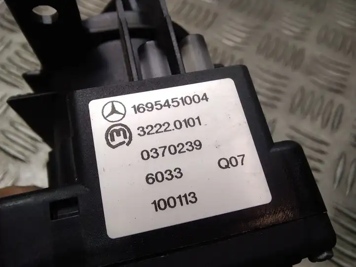 Mercedes-Benz B-class W245 (2005 - 2008) 1695451004 Включатель фонарей — фото 3