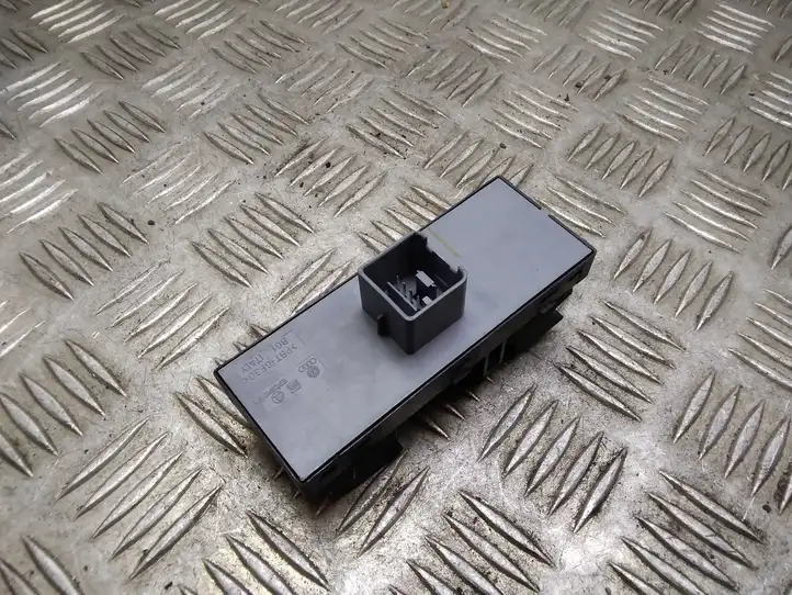 Volkswagen Touran I (2003 - 2010) 1K4959857B Блок кнопок стеклоподъемников — фото 3