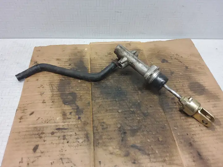 Chevrolet Nubira (2003 - 2009)   Главный цилиндр сцепления