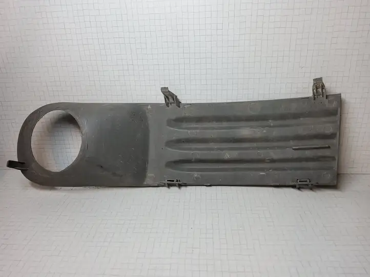 Volkswagen Transporter-Caravelle (2003 - 2009)  7H0807490C Декоративная решётка противотуманной фары