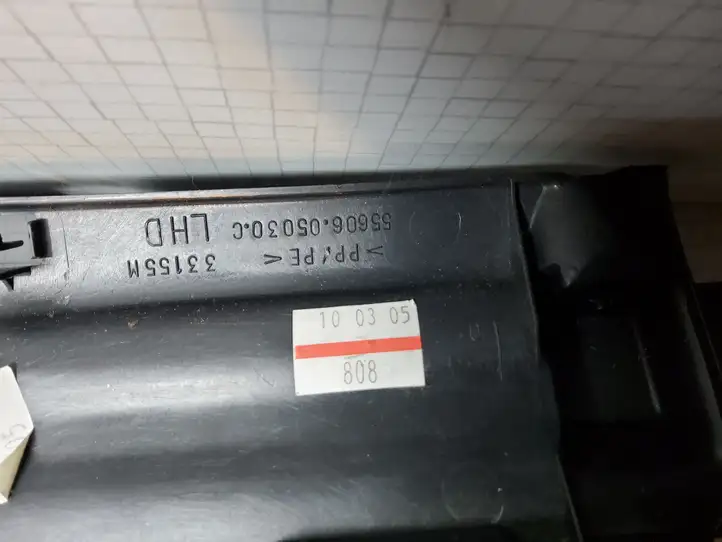 Toyota Avensis T250 (2003 - 2006) 5560605030C Прочие детали салона — фото 2