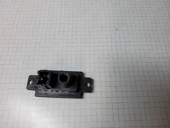 Kia Sorento (2002 - 2006)  5L27 Датчик температуры салона