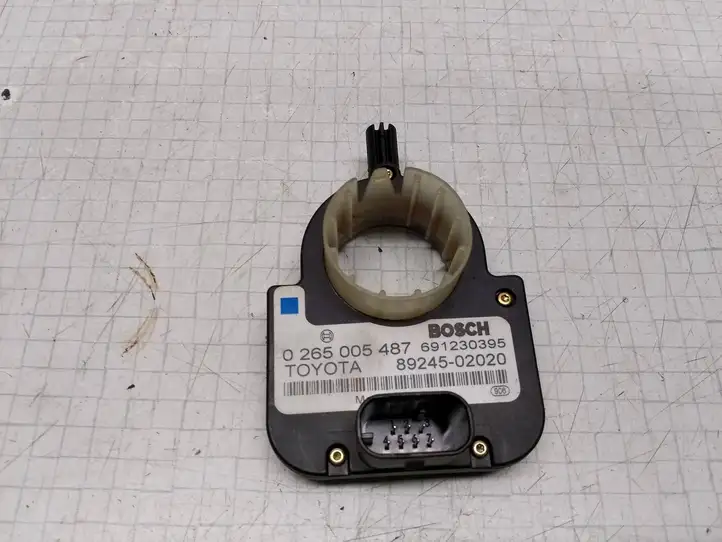 Toyota Corolla E120 E130 (2004 - 2007) 8924502020 Датчик угла поворота руля — фото 1