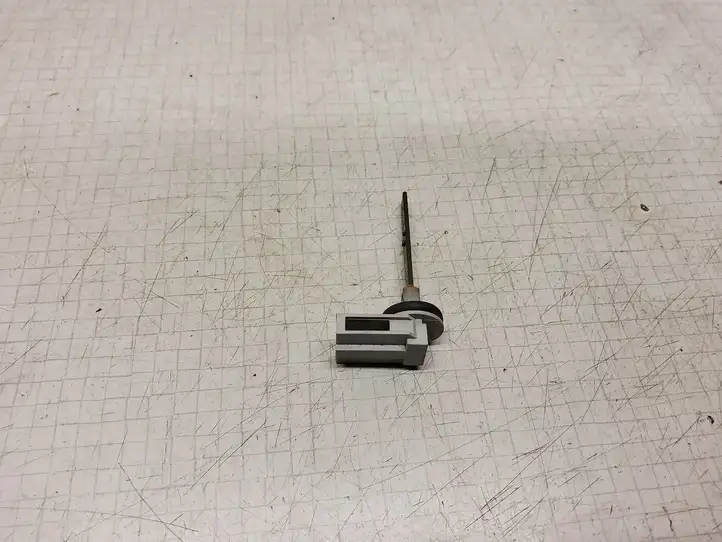 Volkswagen PASSAT B6 (2005 - 2010)  4B820539 Датчик температуры салона