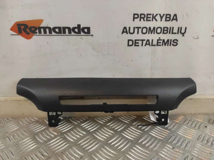 5801586544 Iveco Daily 6th gen Kita panelės detalė