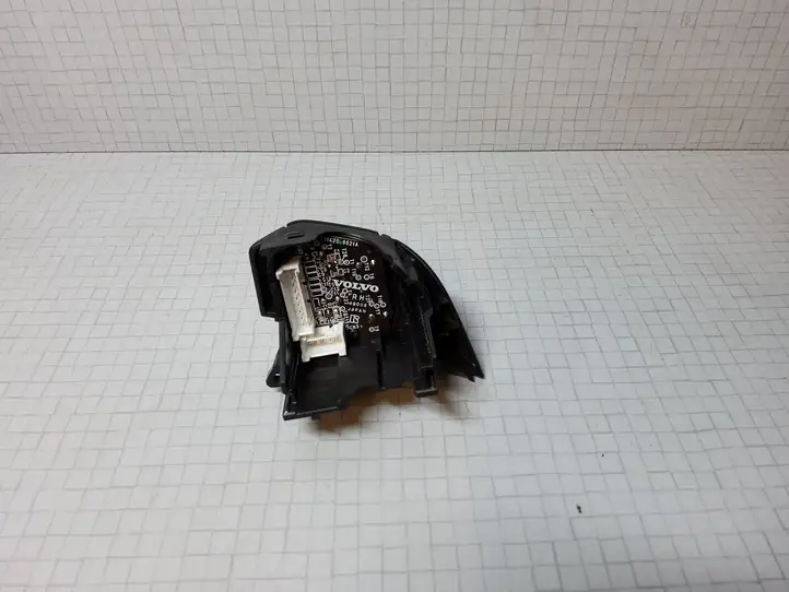 Volvo S60 (2000 - 2004) 8685484 Кнопки на рулевом колесе — фото 2