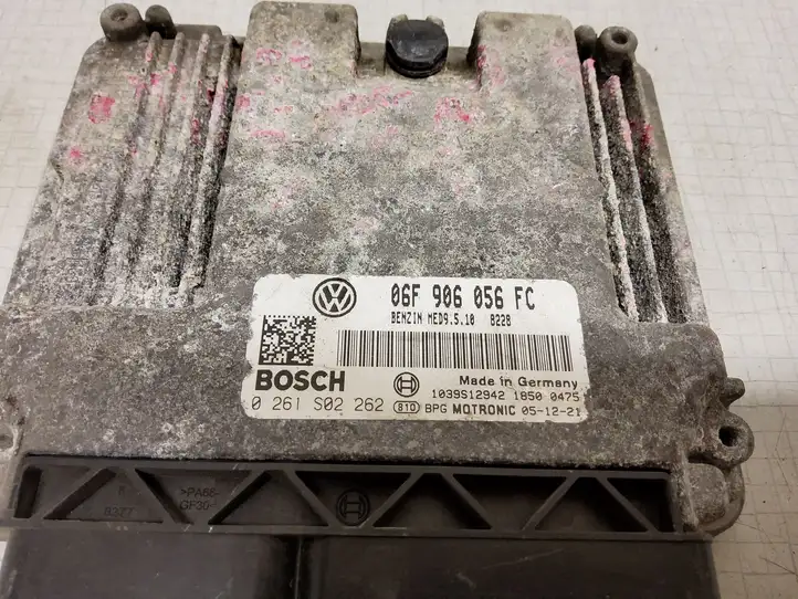 Volkswagen PASSAT B6 (2005 - 2010) 06F906056FC Прочие блоки управления — фото 2
