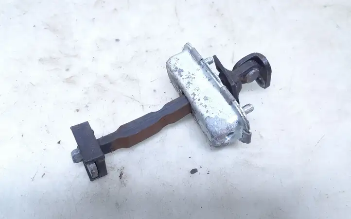 SsangYong Rexton (2007 - 2012)   Ограничитель открывания задней двери