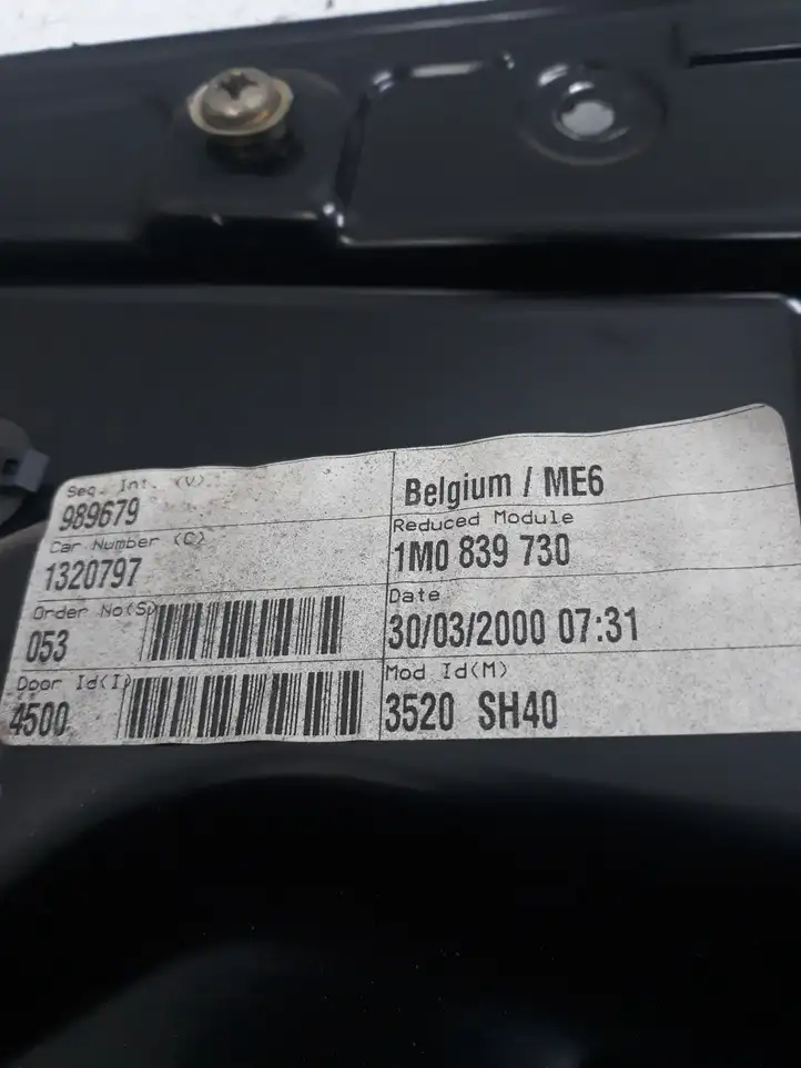 Seat Toledo II (1M) (1998 - 2006) 1M0839730 Механический стеклоподъемник задней двери — фото 3