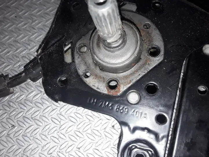 Volkswagen Sharan (2003 - 2010) 7M3839401A Механический стеклоподъемник задней двери — фото 2