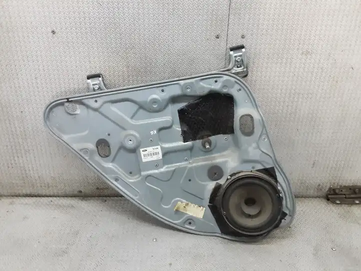 Ford Focus (2005 - 2008) 4M51A045H23B Механический стеклоподъемник задней двери — фото 1