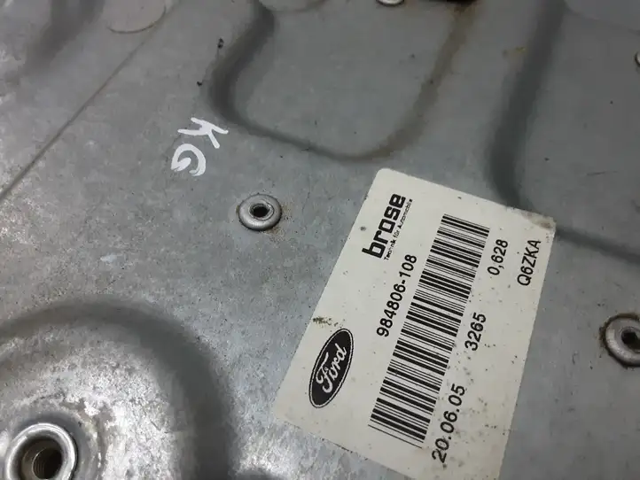 Ford Focus (2005 - 2008) 4M51A045H23B Механический стеклоподъемник задней двери — фото 4