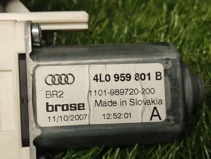 Audi Q7 4L (2005 - 2009) 4L0959801B Механический стеклоподъемник задней двери — фото 2