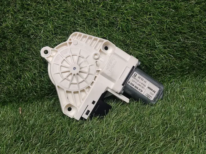 Audi Q7 4L (2005 - 2009) 4L0959802B Механический стеклоподъемник задней двери — фото 1