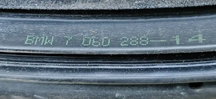 BMW 3 E90 E91 (2005 - 2012) 7060288 Уплотнитель кузова — фото 2
