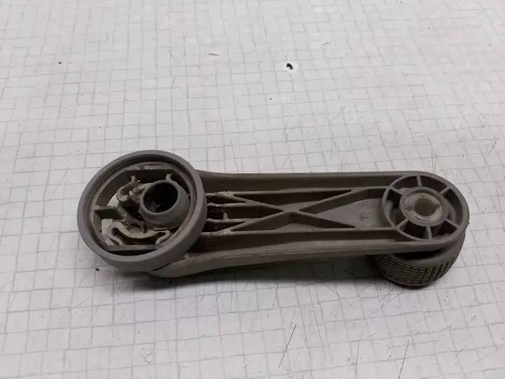 Volkswagen Transporter-Caravelle (1990 - 2003)  1H0837581D Ручка для открытия окна