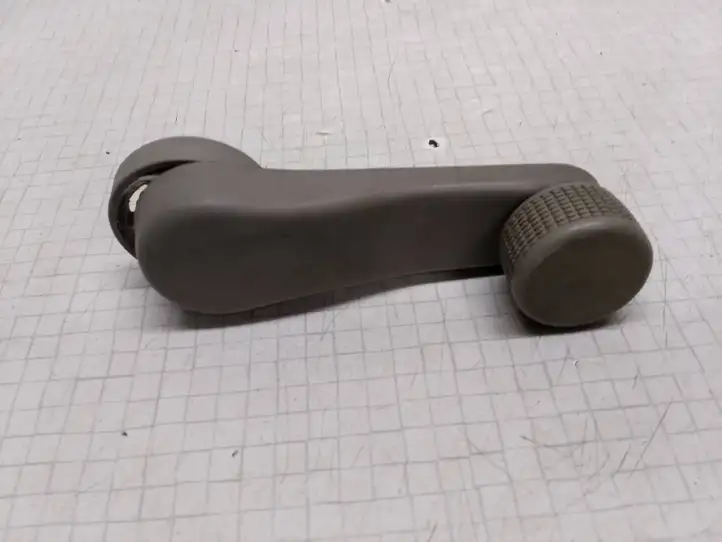 Volkswagen Transporter-Caravelle (1990 - 2003)  1H0837581D Ручка для открытия окна