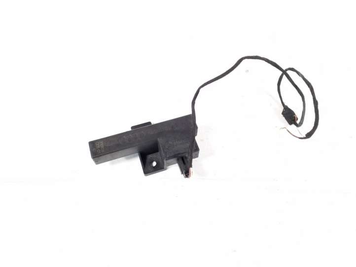 8K0907247 Audi A6 S6 C7 4G Antena (GPS antena)