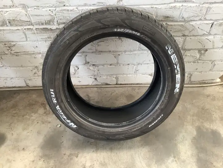 Hyundai Santa Fe (2005 - 2009) 22555R19 Летняя шина R19 — фото 3