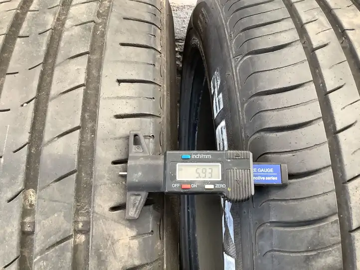 Hyundai Santa Fe (2005 - 2009) 22555R19 Летняя шина R19 — фото 4