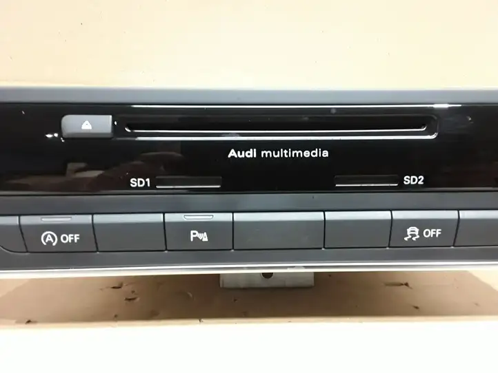 Audi A6 C7 (2011 - 2014) 4G0035182L Магнитола / мультимедийная система — фото 2