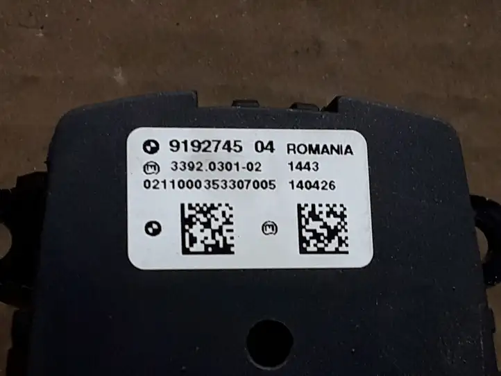 BMW X3 F25 (2010 - 2017) 9192745 Включатель фонарей — фото 3