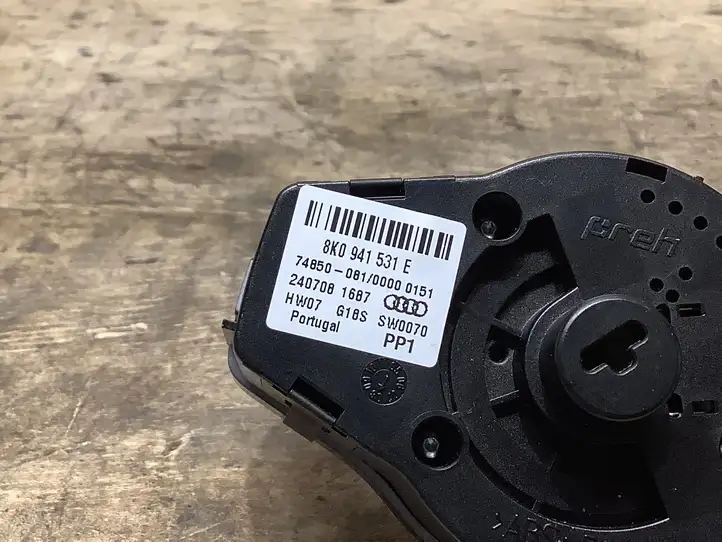Audi A4 S4 B8 8K (2007 - 2011) 8K0941531E Включатель фонарей — фото 3