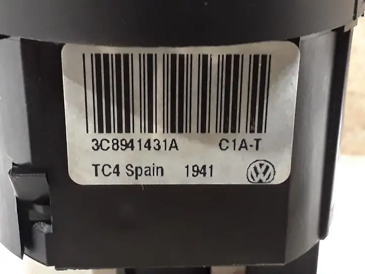 Volkswagen PASSAT B7 (2011 - 2014) 3C8941431A Включатель фонарей — фото 3