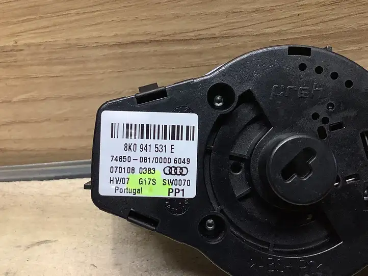 Audi A4 S4 B8 8K (2007 - 2011) 8K0941531E Включатель фонарей — фото 3