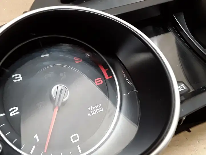 Audi A5 8T 8F (2011 - 2016) 8T0920932N Спидометр — фото 2
