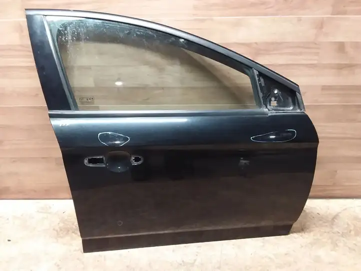 Ford Mondeo MK IV (2007 - 2014) Дверь — фото 1