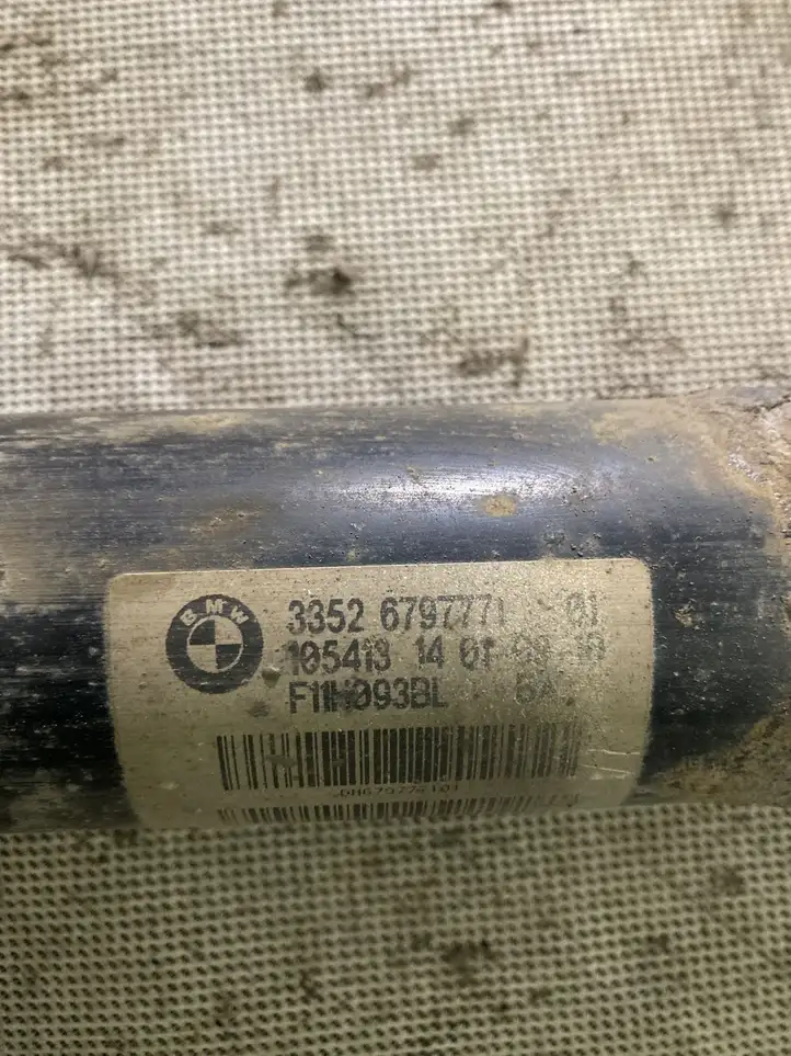 BMW 5 F10 F11 (2009 - 2016)  6797771 Задний амортизатор с пружиной