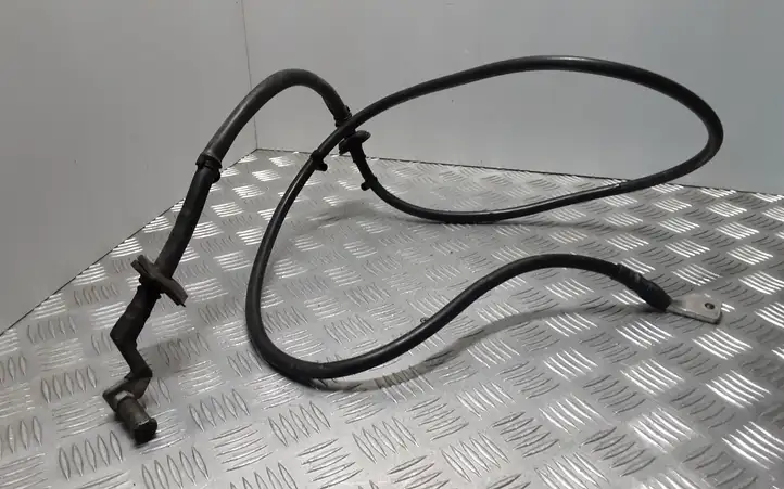 Volkswagen Touareg I (2002 - 2010) 7L6971227C Плюсовой провод аккумулятора — фото 1