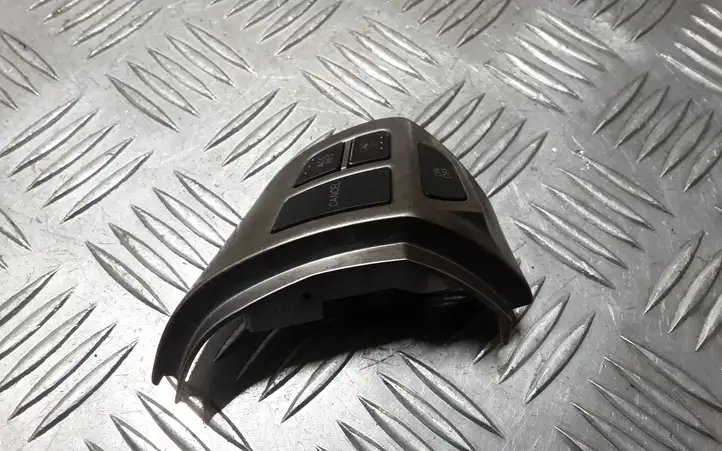 Citroen C-Crosser (2007 - 2013) 75B473 Кнопки на рулевом колесе — фото 3