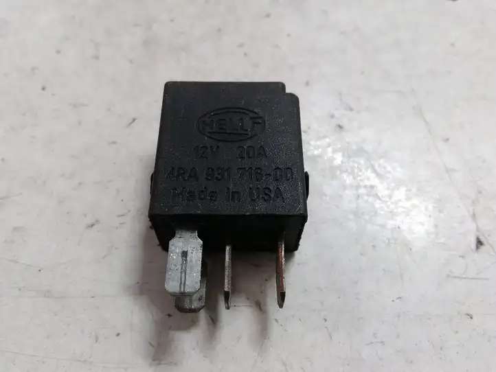 Mercedes-Benz ML W164 (2005 - 2011)  0025421119 Другое реле