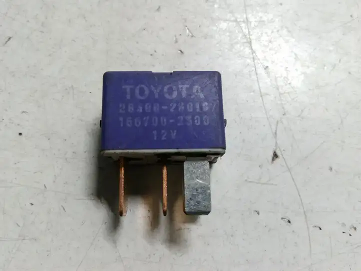 Toyota Corolla Verso AR10 (2004 - 2009) 2830028010 Другое реле — фото 1