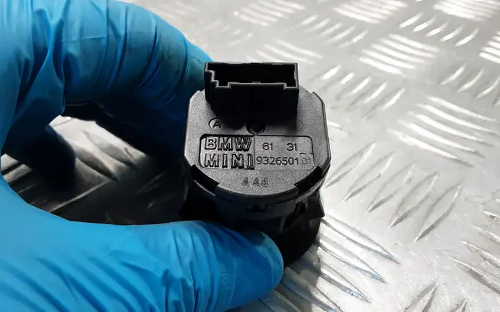 BMW 5 F10 F11 (2009 - 2016) 61319326501 Включатель надувной подушки для пассажира — фото 3