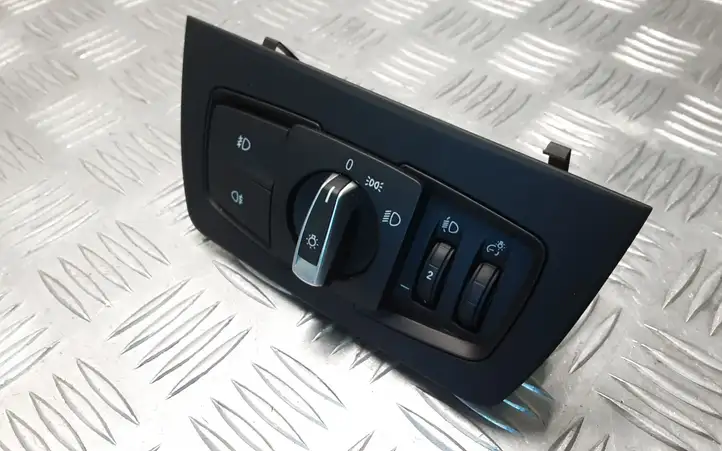 BMW 3 F30 F35 F31 (2012 - 2018) 9265304 Включатель фонарей — фото 2