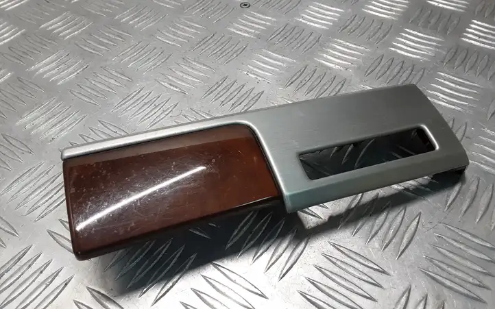 Volkswagen Touareg I (2002 - 2010)  7L6857239 Декоративная планка