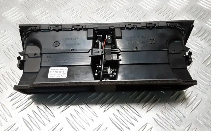 Audi A4 Allroad B8 (2009 - 2011) 8T1820951C Центральный воздушный дефлектор — фото 6
