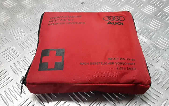 Audi A4 allroad (2009 - 2011)  8P0860282A Аптека