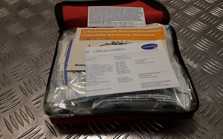 Audi A4 allroad (2009 - 2011)  8P0860282A Аптека