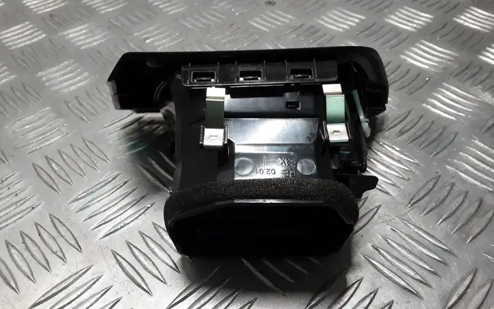 BMW 3 F30 F35 F31 (2012 - 2018) 9253217 Боковой воздушный дефлектор — фото 4
