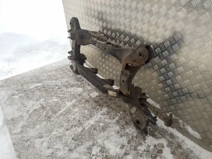 Kia Sorento (2009 - 2014)   Задняя траверса