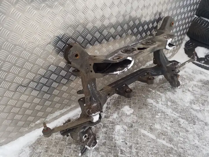 Kia Sorento (2009 - 2014)   Задняя траверса