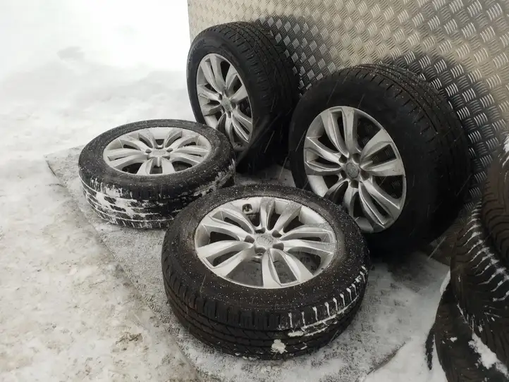 Kia Sorento (2009 - 2014) Легкосплавный колесный диск R18 — фото 12