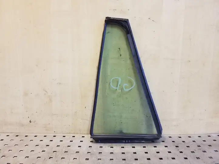 Subaru Outback (2009 - 2014) Форточка двери — фото 2