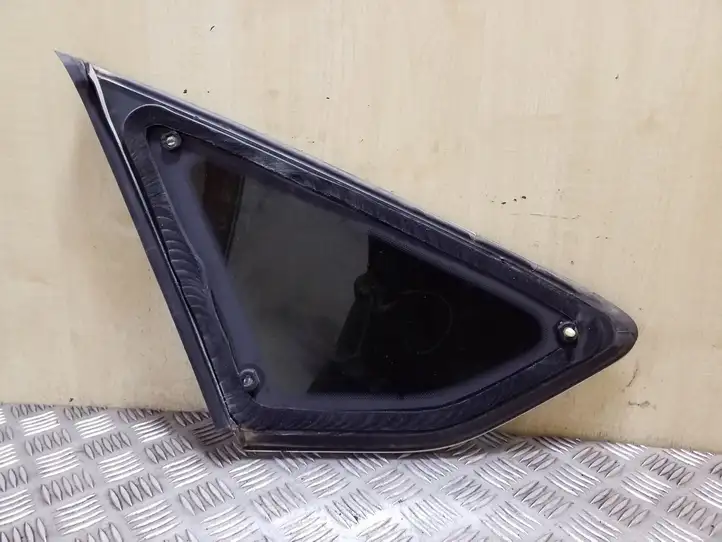 Ford Focus (2011 - 2015) BM51A297B00DF Заднее боковое стекло — фото 2